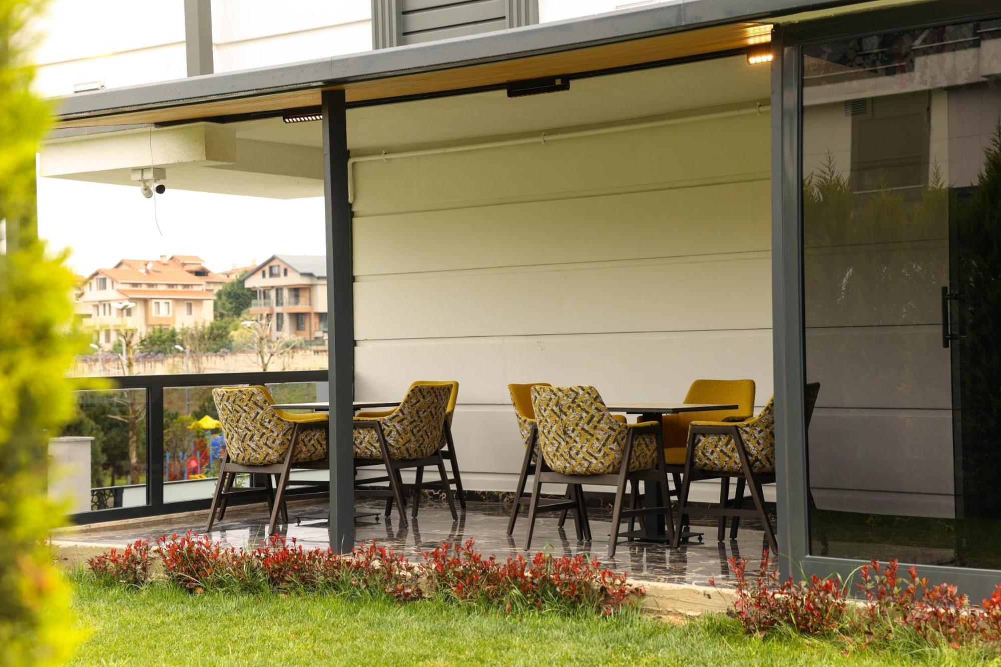 Gardenmode Airport Hotel Tasoluk Luaran gambar